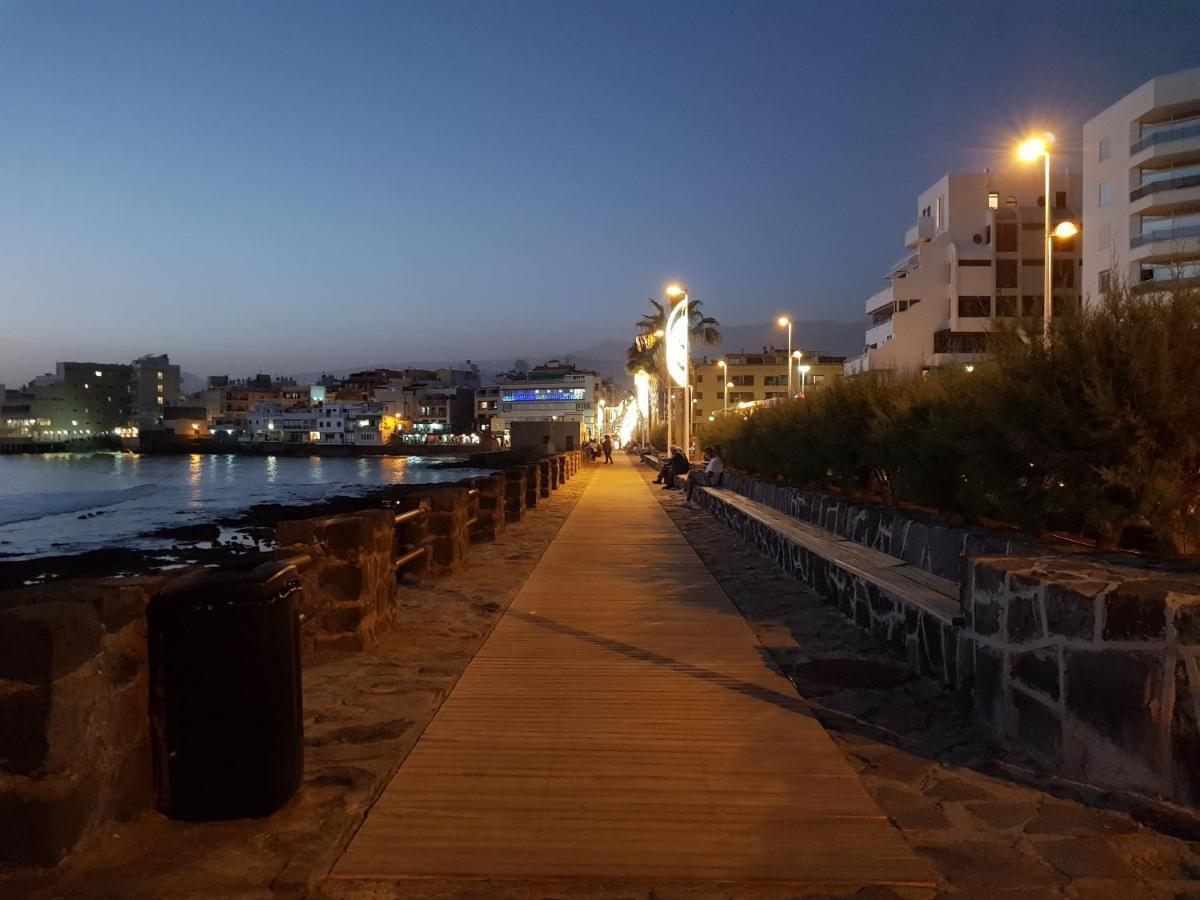 Alquilaencanarias- Medano Beach Tarajal El Medano  Bagian luar foto